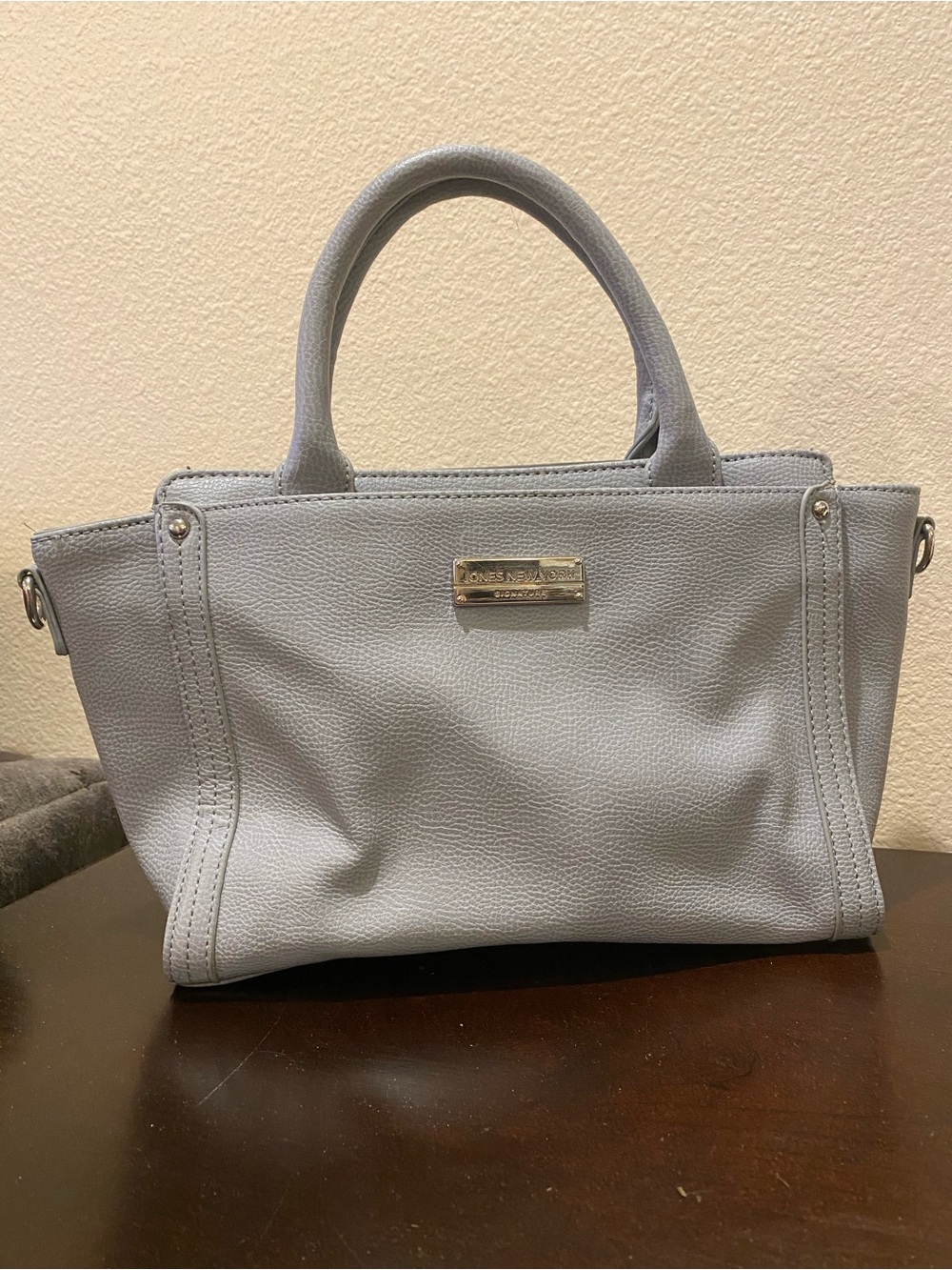 Jones New York gray pebbled handbag purse with shoulder strap